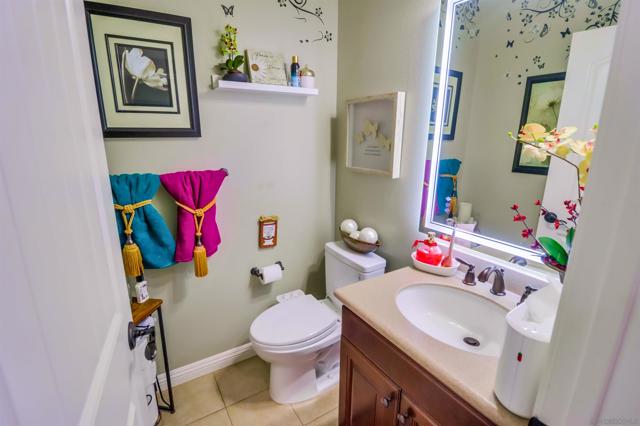 466 Agua Vista Dr, Chula Vista CA: https://media.crmls.org/mediaz/5163b7cc-c703-4396-ab08-325088155b18.jpg