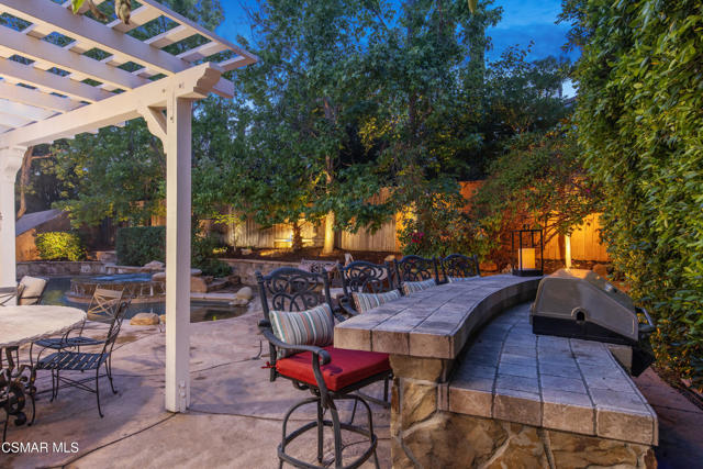 943 Paseo Barona, Camarillo CA: https://media.crmls.org/mediaz/5164692e-e97b-461a-a429-4933e054306d.jpg