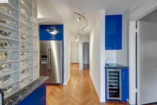 805 Red Leaf Court, San Francisco CA: https://media.crmls.org/mediaz/5164a6de-6c6e-4827-986b-337c39078269.jpg
