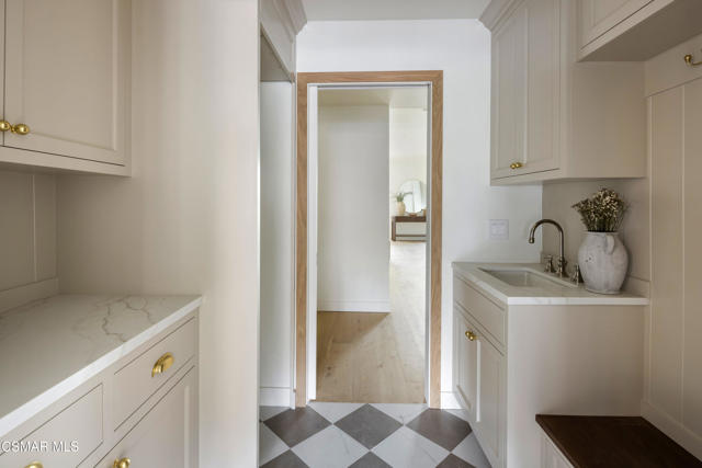 24005 Clarington Drive, West Hills CA: https://media.crmls.org/mediaz/516542ec-89b1-42cf-8ee7-efb0a682b438.jpg