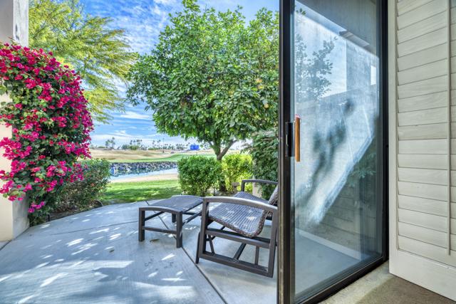 54564 Oak Tree, La Quinta CA: https://media.crmls.org/mediaz/5165b313-3665-41c4-833a-e8871e1bbbe8.jpg