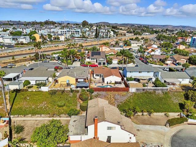 3444 Corte Loro, San Diego CA: https://media.crmls.org/mediaz/51679414-ec59-4c71-9895-d41e004026f9.jpg