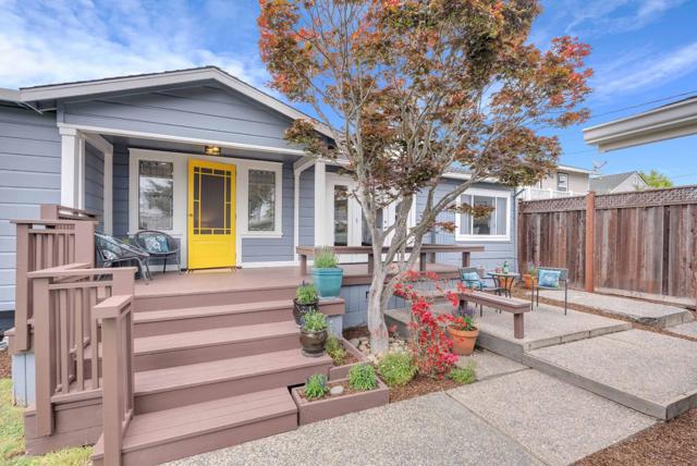 1054 Jenevein Avenue, San Bruno CA: https://media.crmls.org/mediaz/5168371b-c31a-4d29-b2ca-c75a8fd68b2b.jpg