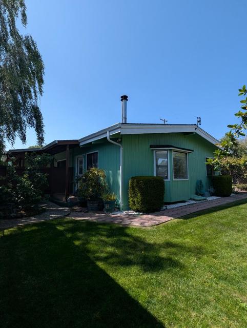 1315 El Dorado Avenue, Santa Cruz CA: https://media.crmls.org/mediaz/516843a1-07f9-4141-9fbe-f845ca8722dd.jpg