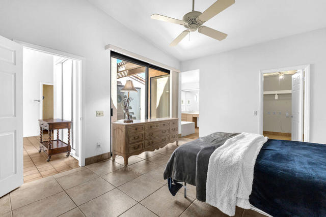 78565 Vista Del Fuente, Indian Wells CA: https://media.crmls.org/mediaz/5168a481-02bd-4f69-a3a1-ff3d8b779169.jpg