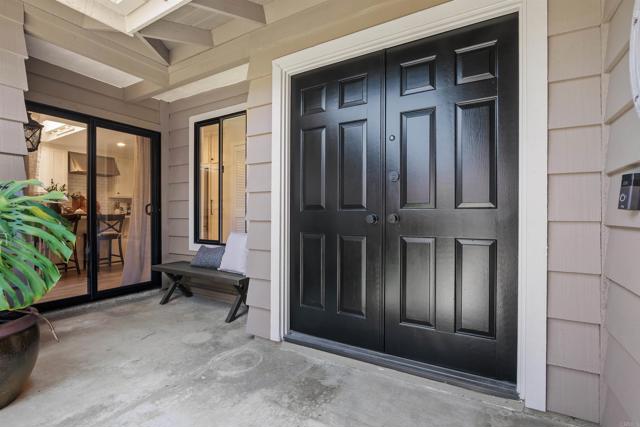 155 Mexicali Court, Solana Beach CA: https://media.crmls.org/mediaz/516a4a02-924c-407d-8eb3-d2c6f708dc15.jpg
