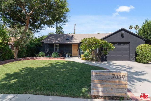 7339 Lasaine Avenue, Van Nuys CA: https://media.crmls.org/mediaz/516abfc5-f5f3-457b-a083-c9b573efc077.jpg