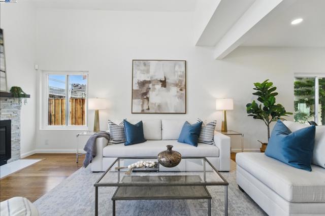 35864 Killorglin Cmn, Fremont CA: https://media.crmls.org/mediaz/516bb10e-1072-473a-b7d0-0de03552ae22.jpg