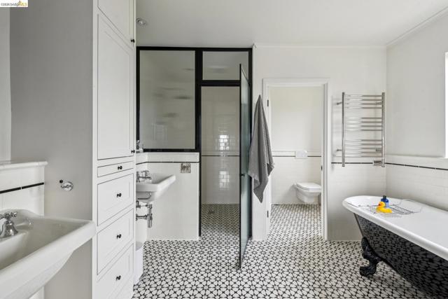 Image 22 of 30 For 5710 Margarido Dr