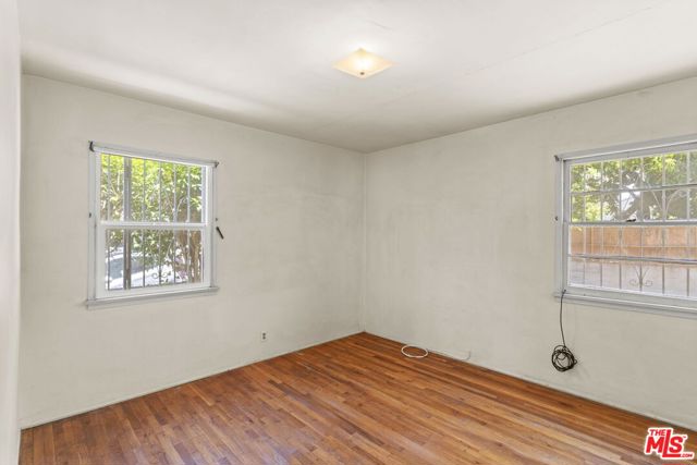 4030 Boise Avenue, Los Angeles CA: https://media.crmls.org/mediaz/516c5155-ba37-4eb8-afb6-0b32b30fe312.jpg