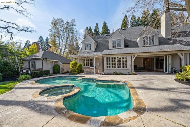 21 Samantha Dr, Lafayette CA: https://media.crmls.org/mediaz/516c7084-3f40-4854-9bf6-a62f18bfd13c.jpg