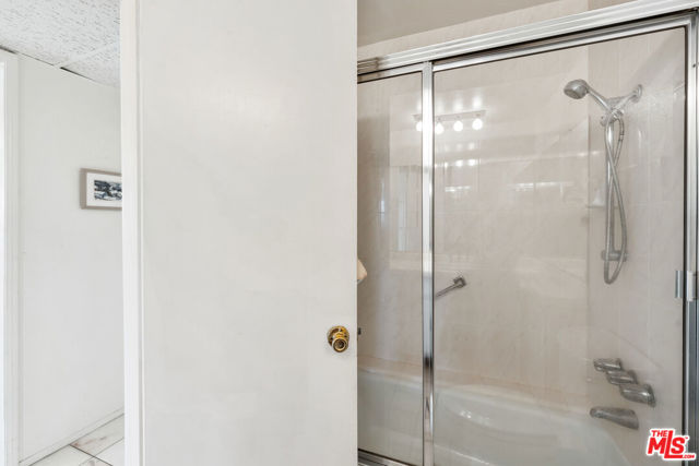 Drew Fenton | 836 S Bundy Drive Los Angeles CA | MLS: 7113379