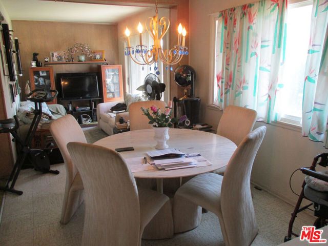 10421 S 1st Avenue, Inglewood CA: https://media.crmls.org/mediaz/516de28e-0068-48e5-bb8a-487160ee94a1.jpg