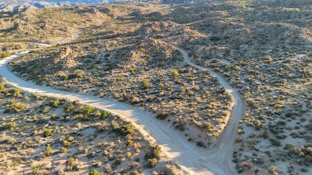 Image 7 of 80 For 57795 Big Horn Drive