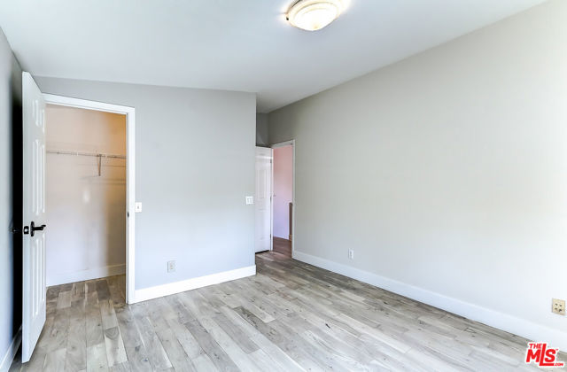 117 Navajo Lane, Topanga CA: https://media.crmls.org/mediaz/516e4fa9-753a-4ca8-b9b9-e14771f7a98a.jpg