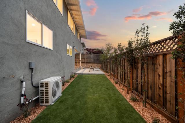 2009 Lyon Avenue, Belmont CA: https://media.crmls.org/mediaz/516f2752-cc44-453a-8989-00309c2ccf3d.jpg