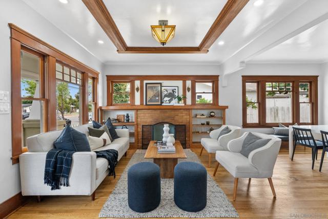 4646 48 Cherokee Avenue, San Diego CA: https://media.crmls.org/mediaz/516f3c22-2b14-4dfc-bd9d-1f0f5ced5039.jpg