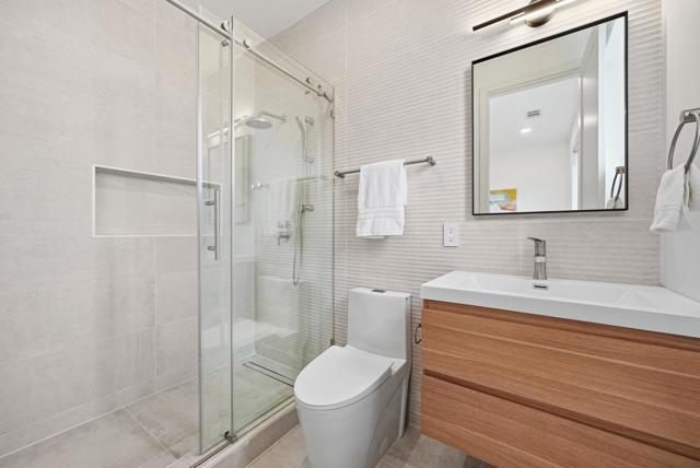 395 Martens Avenue, Mountain View CA: https://media.crmls.org/mediaz/517116bf-0023-482d-b937-f100e719448a.jpg