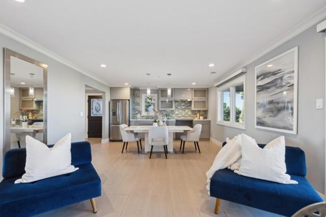 560 California Way, Woodside CA: https://media.crmls.org/mediaz/51726ab6-c5fc-4027-bf03-0ce85a29692f.jpg