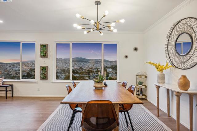 471 JOOST AVENUE, San Francisco CA: https://media.crmls.org/mediaz/5172d666-8e89-4696-a372-7c62d370f680.jpg