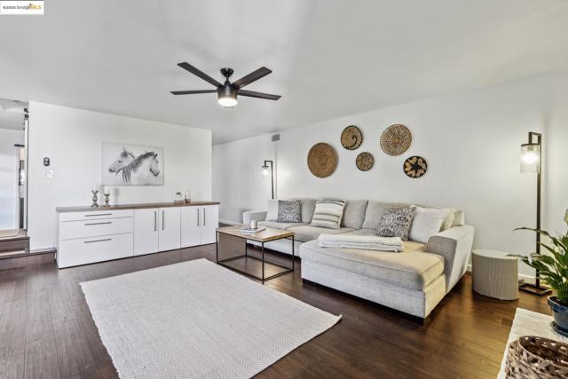 6605 Ascot Dr., Oakland CA: https://media.crmls.org/mediaz/5173aff1-1e92-4cdf-a688-79e925a39fdc.jpg