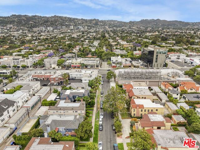 123 N Harper Avenue, Los Angeles CA: https://media.crmls.org/mediaz/5173f015-c0dc-48ff-b956-85fc06062033.jpg