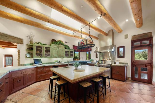 3198 Ashley Park Way, Jamul CA: https://media.crmls.org/mediaz/5174b278-87e3-4fd6-a329-6415841d5fcd.jpg