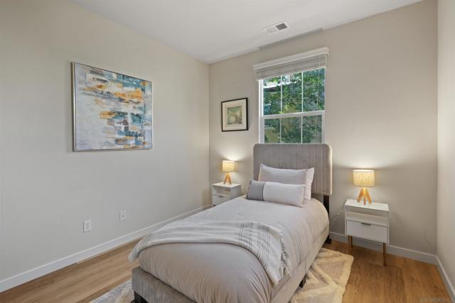 1445 Caminito Sicilia, Chula Vista CA: https://media.crmls.org/mediaz/51751143-de0a-42c4-bb05-dd8010c4f51e.jpg