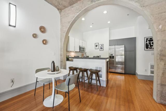 1 S Park Street, San Francisco CA: https://media.crmls.org/mediaz/517609e8-8cc5-452b-b025-6a18d56466a5.jpg