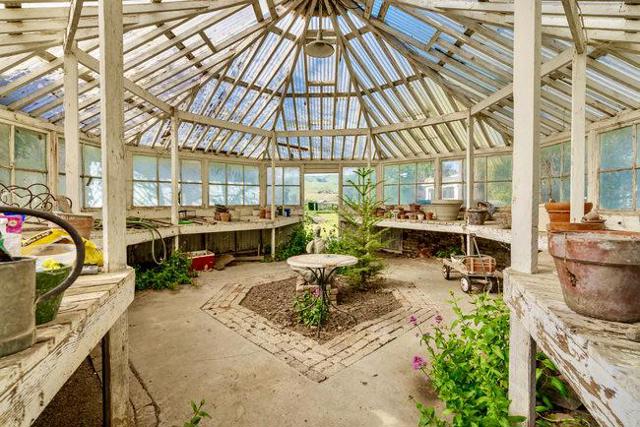 610 San Felipe Road, Gilroy CA: https://media.crmls.org/mediaz/51764f3c-cbc5-484c-b9f6-e5f6f2e57f5a.jpg