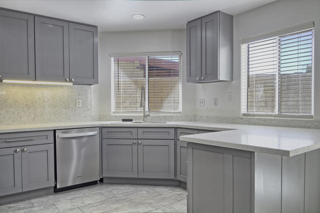 73969 Olive Court, Palm Desert CA: https://media.crmls.org/mediaz/5177b3e7-5edb-475c-89e5-8728ea01dd0a.jpg