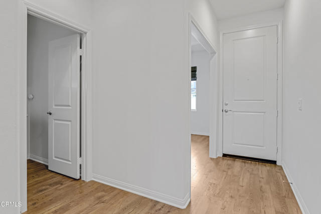 665 Tiber River Way, Oxnard CA: https://media.crmls.org/mediaz/5177e6f1-0d1a-4c8f-9059-c88a180f2af4.jpg
