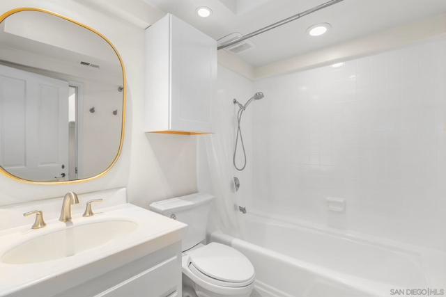 16936 Via de Santa Fe, Rancho Santa Fe CA: https://media.crmls.org/mediaz/5177f68c-6ec8-45d1-9b95-3c7791e109f0.jpg