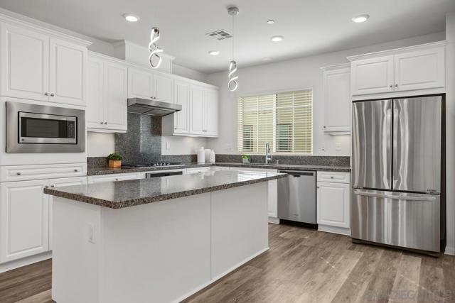 12932 Peppergrass Creek Gate, San Diego CA: https://media.crmls.org/mediaz/51786a9f-6618-49ba-adad-e37d0b3f1f79.jpg