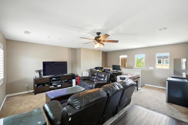 Detail Gallery Image 28 of 48 For 1528 Carpinteria St, Chula Vista,  CA 91913 - 5 Beds | 4 Baths