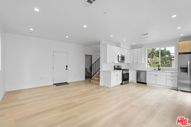 10742 Hortense Street, North Hollywood CA: https://media.crmls.org/mediaz/517966ba-2a5b-4ebc-a63d-f5263029268b.jpg