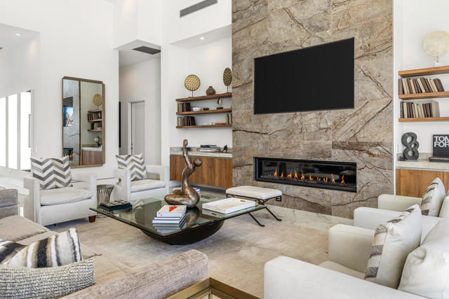 1 Bravo Court, Rancho Mirage CA: https://media.crmls.org/mediaz/51798940-2736-4ffb-bcf0-932ce7ab0d1d.jpg