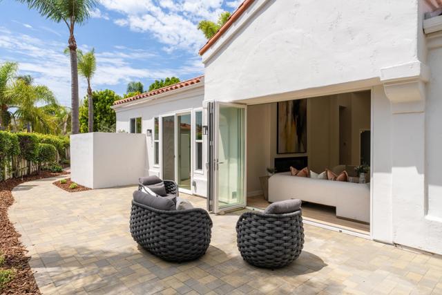 Detail Gallery Image 33 of 46 For 14004 Calle Venecia, San Diego,  CA 92130 - 4 Beds | 2/1 Baths