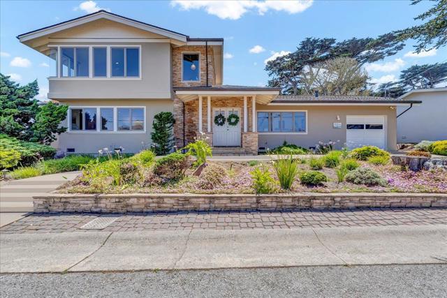 1037 Shell Avenue, Pacific Grove CA: https://media.crmls.org/mediaz/517d271d-eea3-45de-ad53-108b2850064e.jpg
