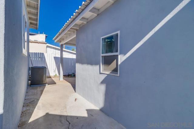 333 30Th St, San Diego, California 92113, 3 Bedrooms Bedrooms, ,2 BathroomsBathrooms,Single Family Residence,For Sale,30Th St,240027492SD