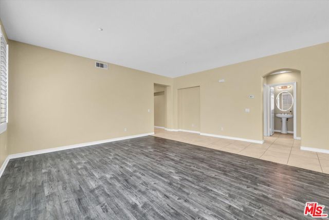 5611 Scharf Avenue, Fontana CA: https://media.crmls.org/mediaz/517d448c-61b6-4c90-9403-2a952272b13e.jpg