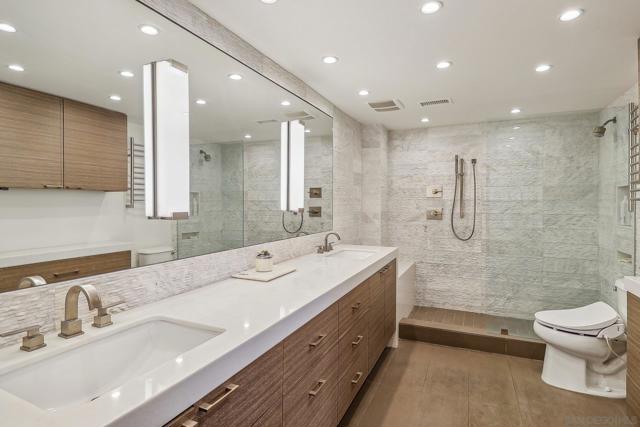 Image 26 of 49 For 3860 Riviera Dr  301