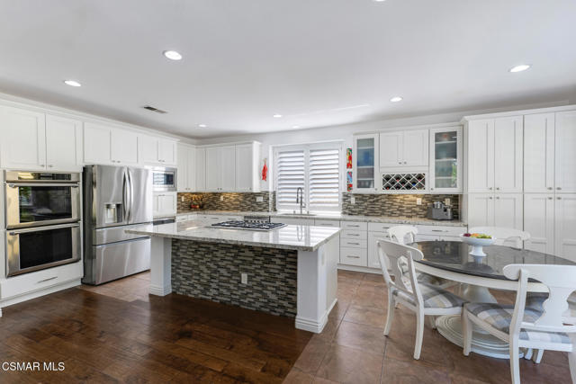 Image 12 of 79 For 4347 Via Entrada