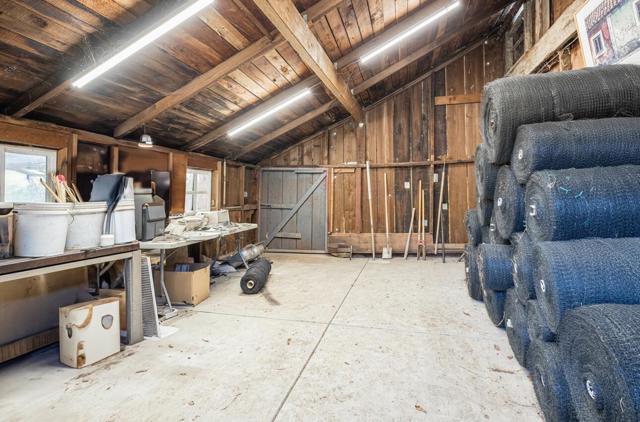 33120 River Road, Gonzales CA: https://media.crmls.org/mediaz/5180818a-99d4-4123-8d86-62579ccbeec6.jpg