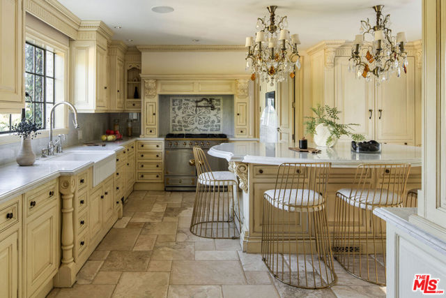 Drew Fenton | 10950 Bellagio Road Los Angeles CA | MLS: 7404740
