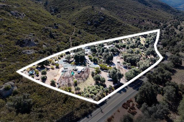 10499 Highway 79, Descanso CA: https://media.crmls.org/mediaz/5183713d-b5eb-432b-8179-8538eb42345b.jpg
