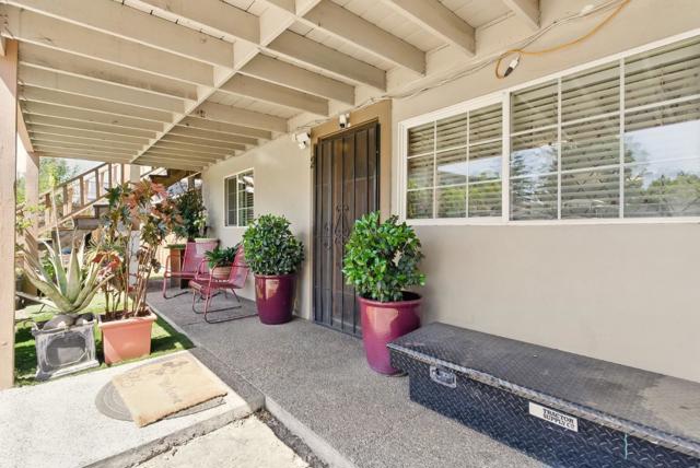 109 Dumbarton Avenue, Redwood City CA: https://media.crmls.org/mediaz/51838cd3-2db5-4827-9fa5-afa2a6c631c6.jpg