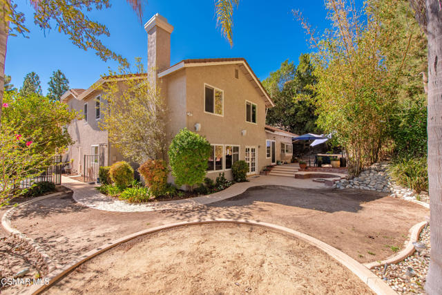 3128 Casino Drive, Thousand Oaks CA: https://media.crmls.org/mediaz/5183e994-45ea-4b9c-a56e-eeca444f8e18.jpg