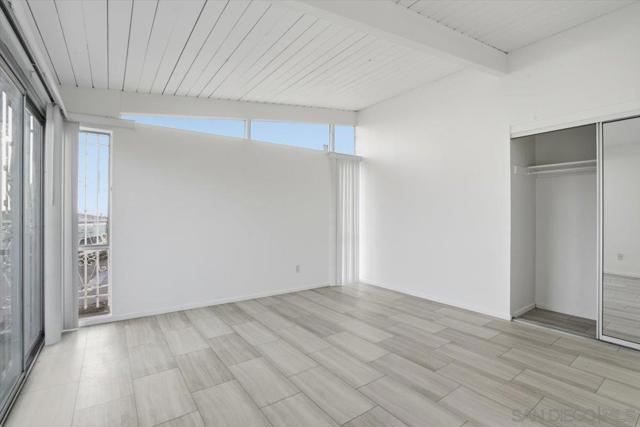 4985 Pacifica, San Diego CA: https://media.crmls.org/mediaz/5184ec86-e075-4b3e-95d6-29ff1922a0b3.jpg