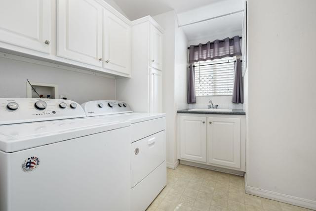15300 Palm Drive, Desert Hot Springs CA: https://media.crmls.org/mediaz/51859035-3bd1-49e4-a79b-0381b05ca490.jpg